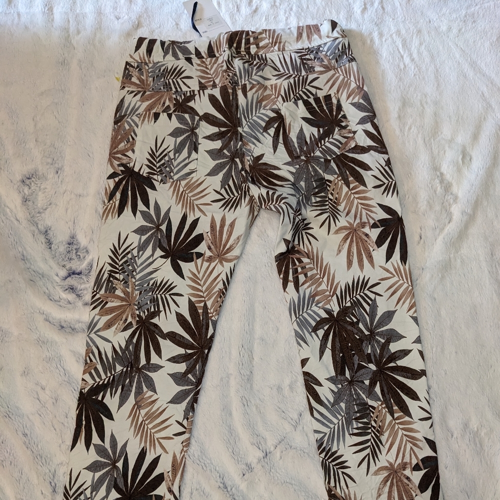 Tempo Paris Gray XL #1081N NWT Women's Pants Hawaiian Design